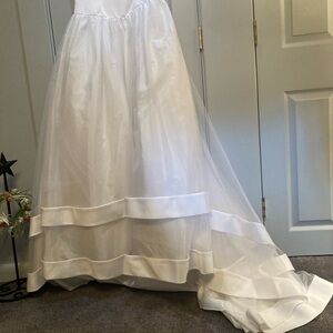 1998 Alfred Angelo Wedding Dress